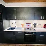 Peaceful In Close To Activities Апартаменты *