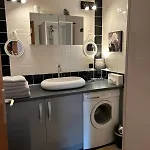 Peaceful In Close To Activities Апартаменты Жерарме