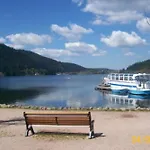 Peaceful In Close To Activities *