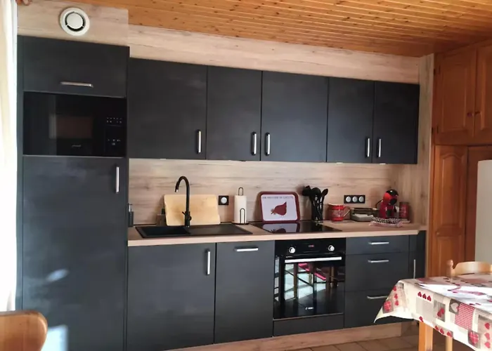 Peaceful In Close To Activities *